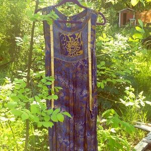 Goddess dress with pockets!